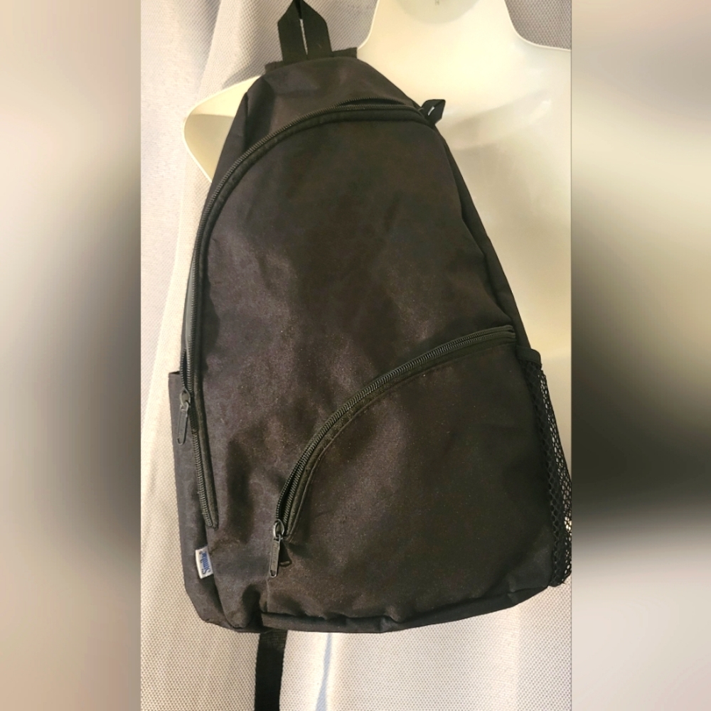 Backpack - Picture 1 of 2